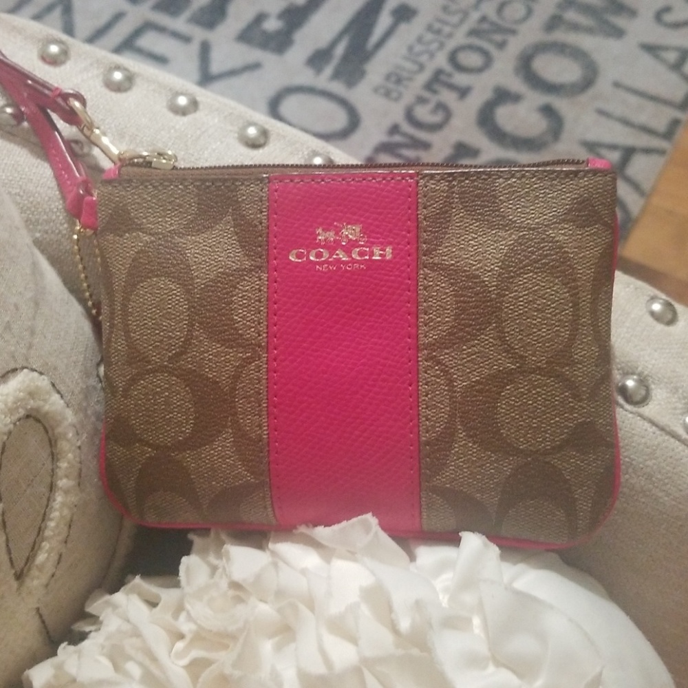 Wristlet